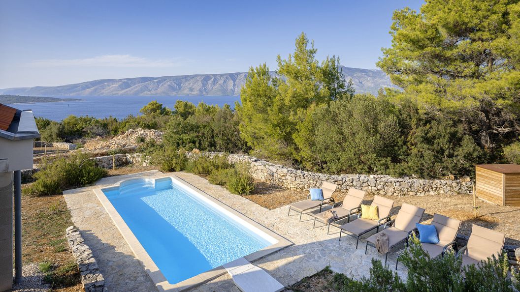 Villa Martina Stari Grad (1)