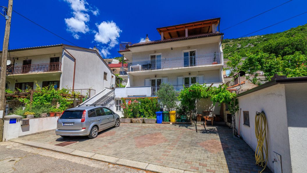 Apartment Dijana Senj (1)