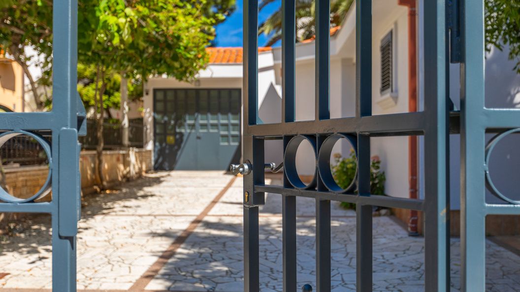 Apartments House Loncar Liznjan (1)