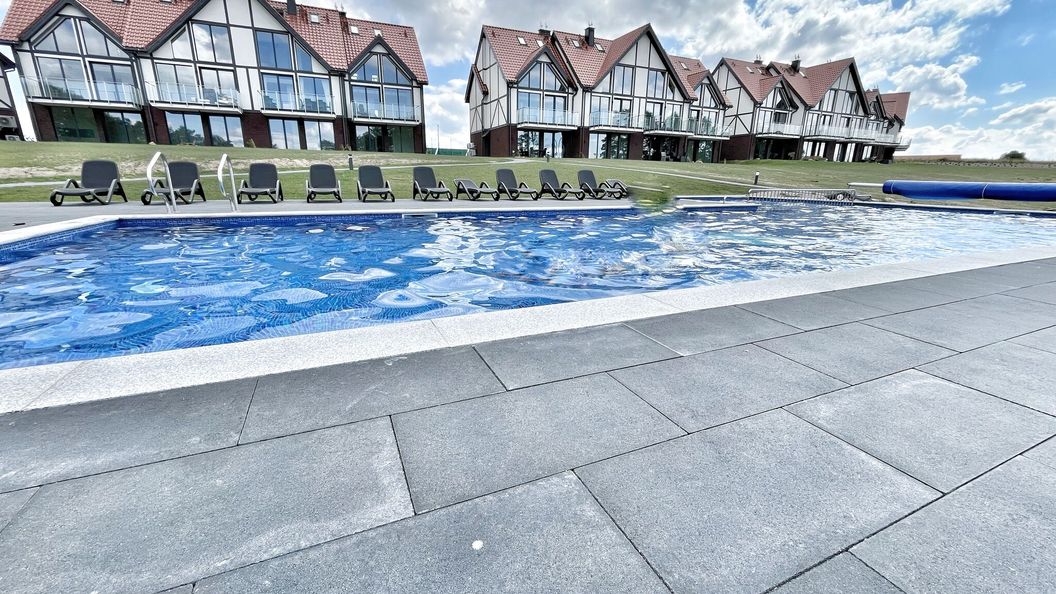 Orli Dziób - apartament nad brzegiem z basenem i sauną Kal (1)