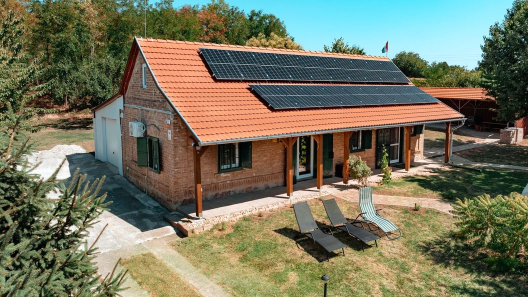 Abi-Lo Vendégház Nagypeterd (1)