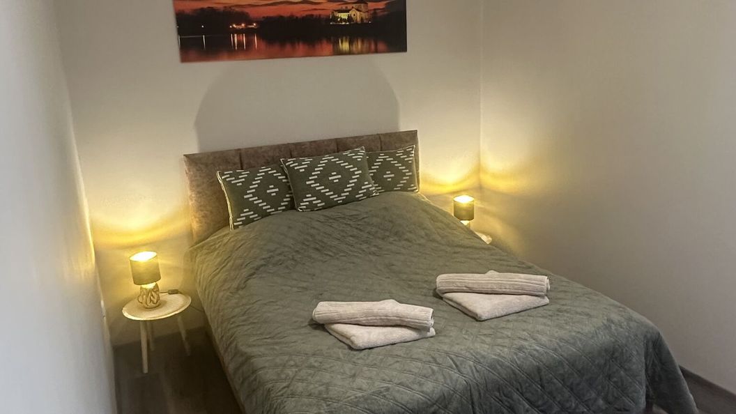 Infinity II Apartman Tata (1)