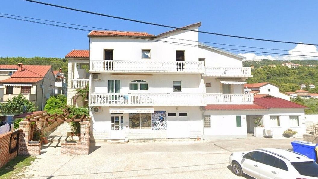 Apartmanok Parkolóhellyel Palit, Rab - 23622 Palit (1)