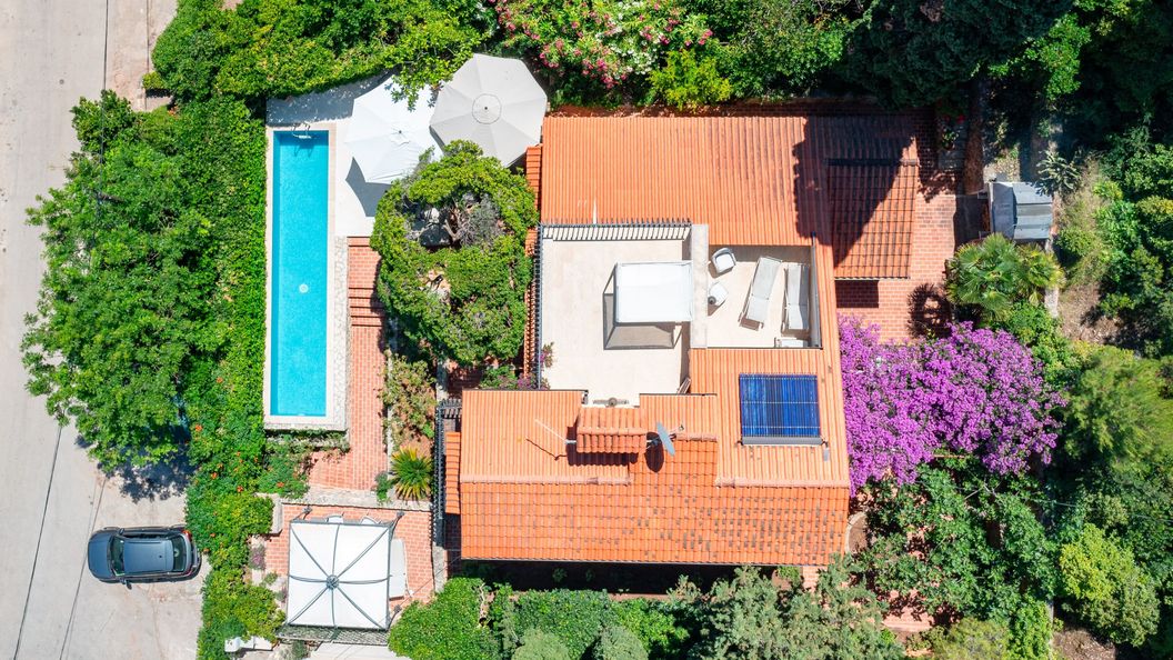 Ház Családok Részére Medencével A Tenger Mellett Jelsa, Hvar - 23760 Jelsa (1)