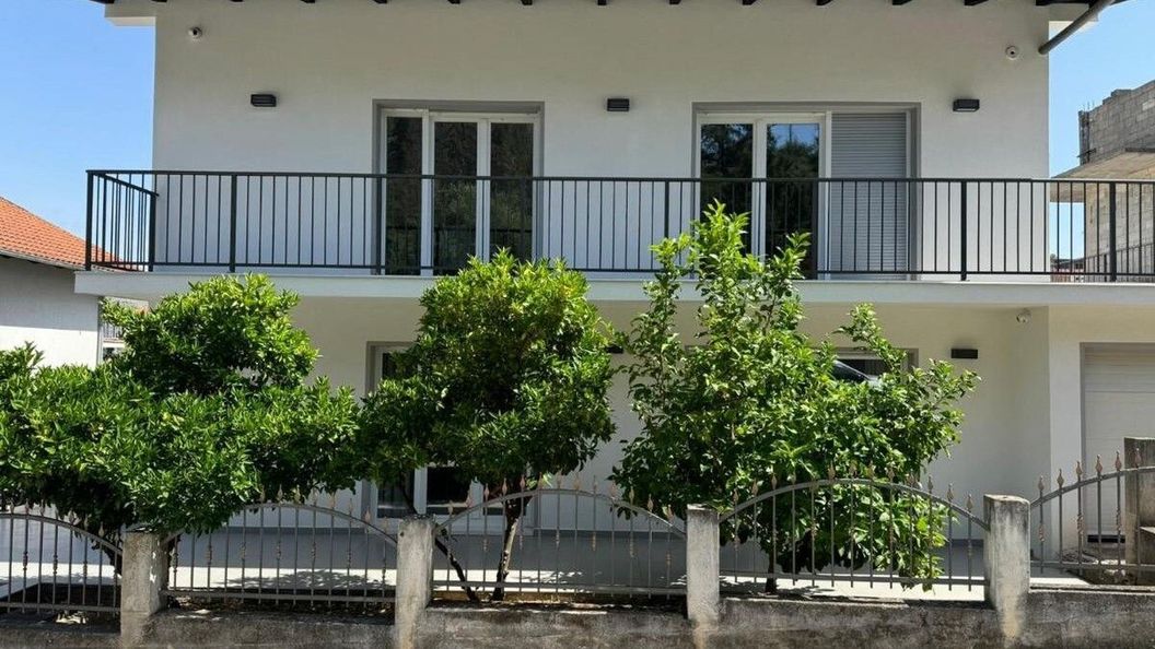 Apartmanok Parkolóhellyel Trogir - 23948 (1)