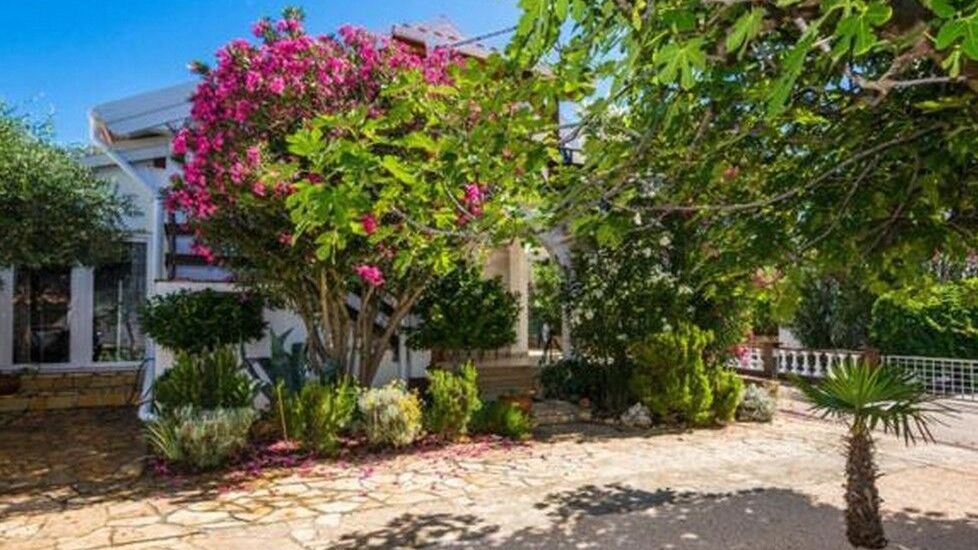 Apartmanok Parkolóhellyel Vir - 23962 (1)