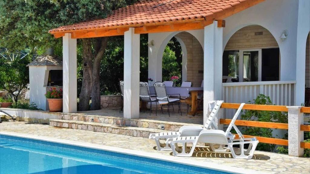 Ház Családok Részére Medencével Selca, Brac - 23995 Selca (1)