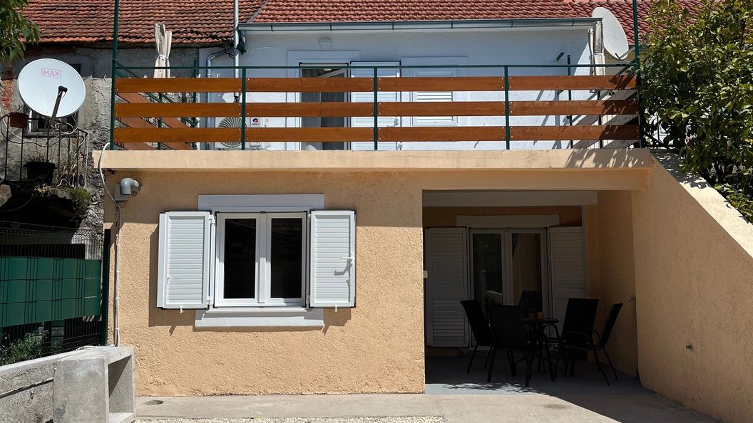 Nyaralóház Parkolóhellyel Bilice, Krka - 24006 Bilice (1)