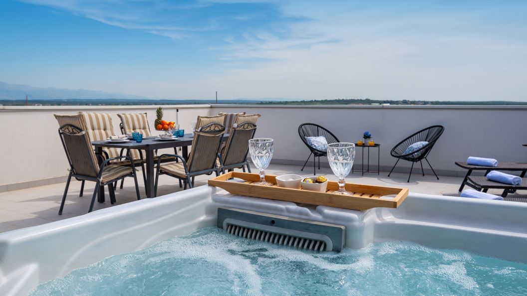 Apartmanok Parkolóhellyel Nin, Zadar - 24014 Nin (1)