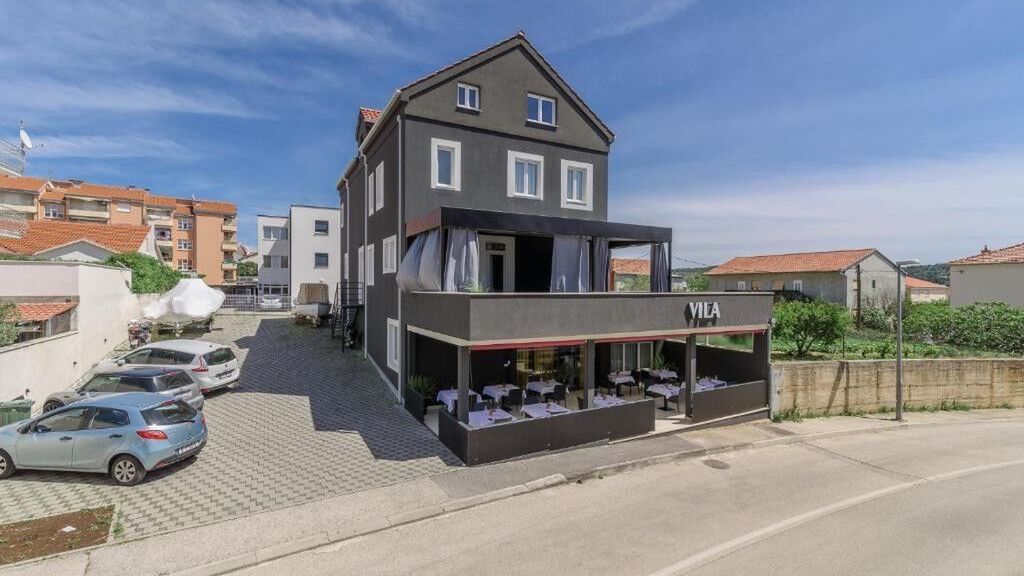 Szobák Magán Parkolóhellyel Trogir - 24051 (1)