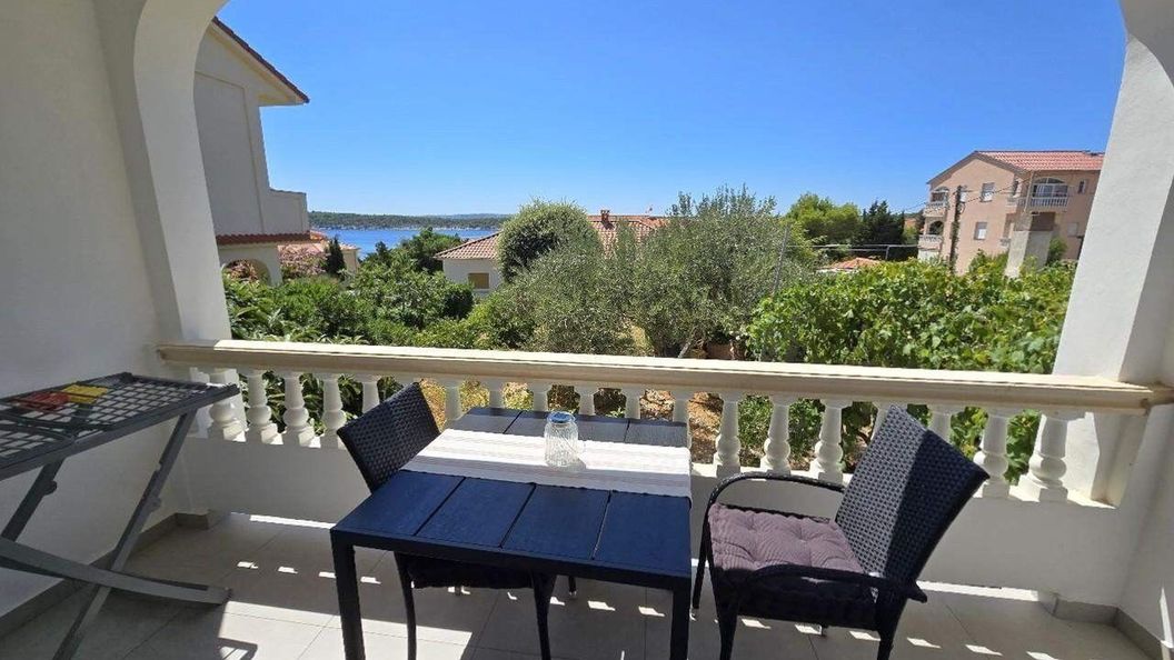 Apartmanok Parkolóhellyel Barbat, Rab - 24096 Barbat (1)