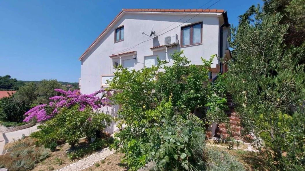 Apartments With Parking Space Palit, Rab - 24108 Palit (1)
