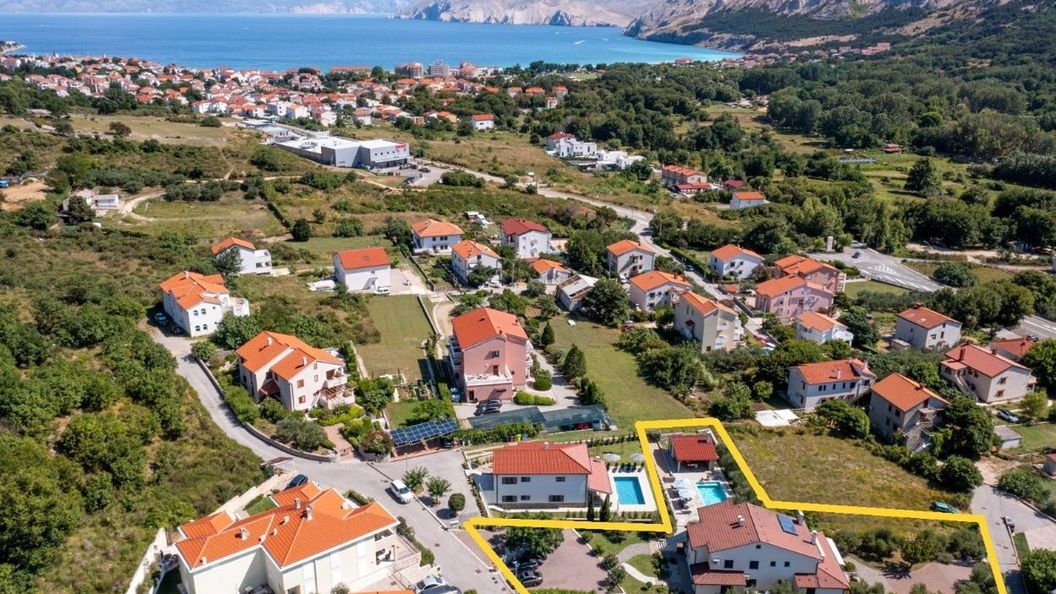 Apartmanok Családok Részére Medencével Jurandvor, Krk - 24113 Jurandvor (1)