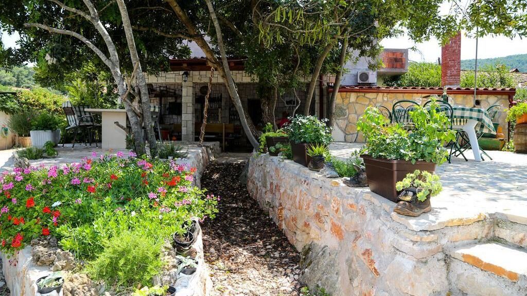 Apartmanok Parkolóhellyel Dol, Hvar - 24122 Dol (1)