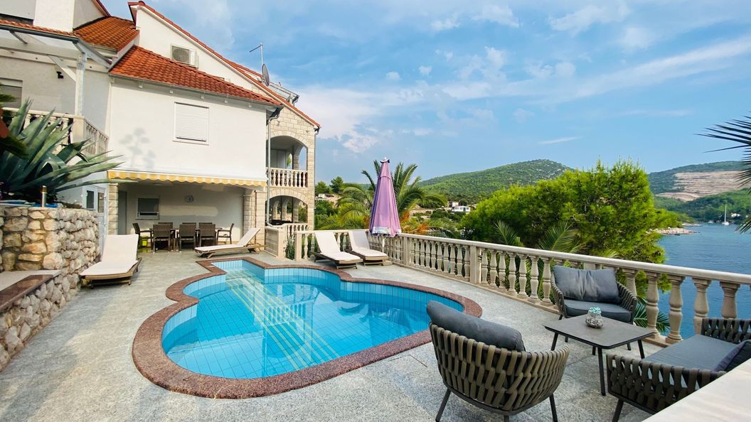 Apartmanok A Tenger Mellett Medencével Öböl Pribinja, Hvar - 24171 Pribinja (1)