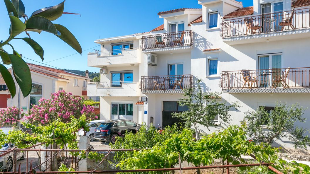 Apartmanok A Tenger Mellett Slatine, Ciovo - 24266 Slatine (1)