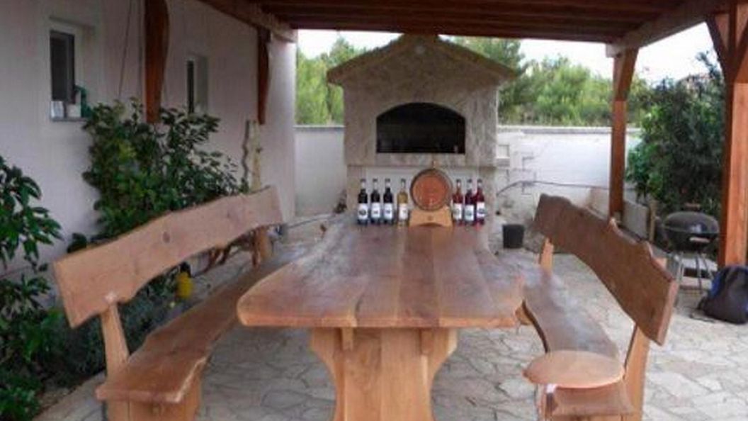 Apartmanok Parkolóhellyel Vir - 24289 (1)