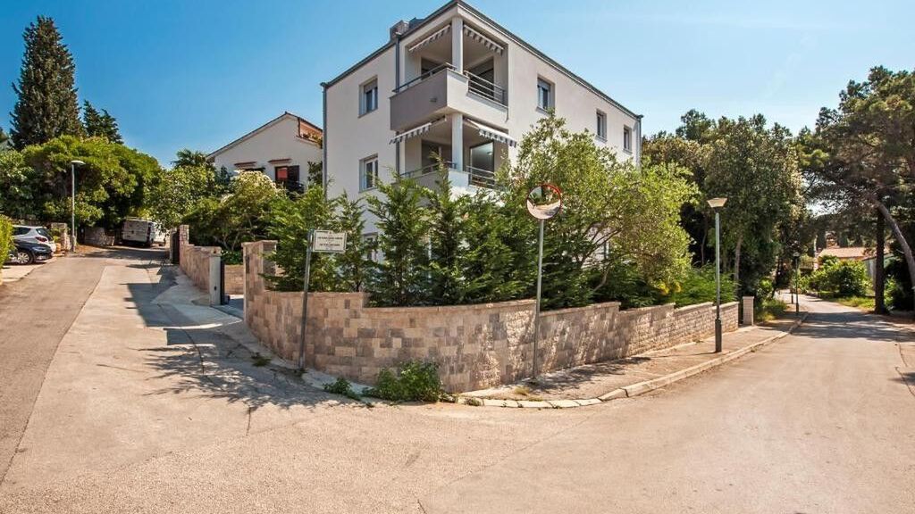 Apartmanok Parkolóhellyel Rovinj - 24440 (1)