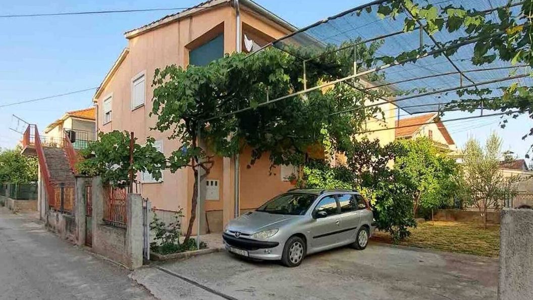 Apartmanok Parkolóhellyel Zadar - 24593 (1)