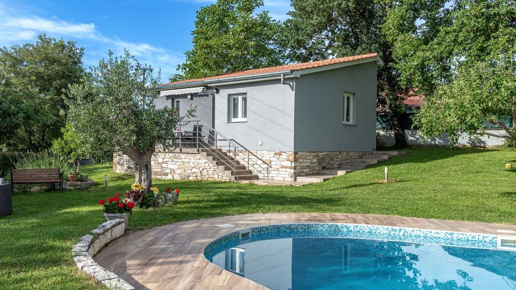 House Nina Pazin (1)