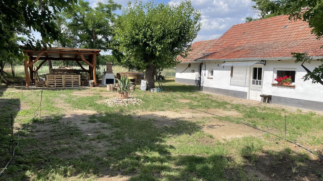 Fanni Kunyhója Ópusztaszer (1)