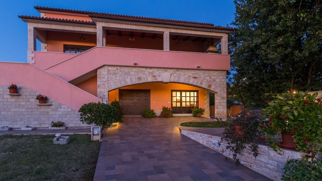 Apartment Damjan Kastelir (1)