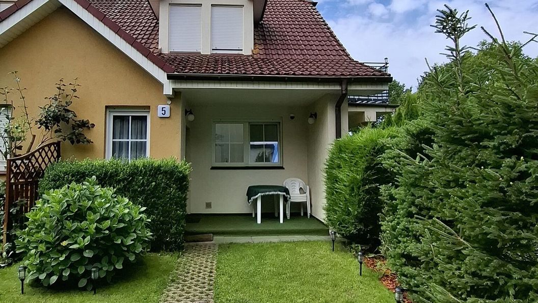 Domek Bumi Rewal (1)