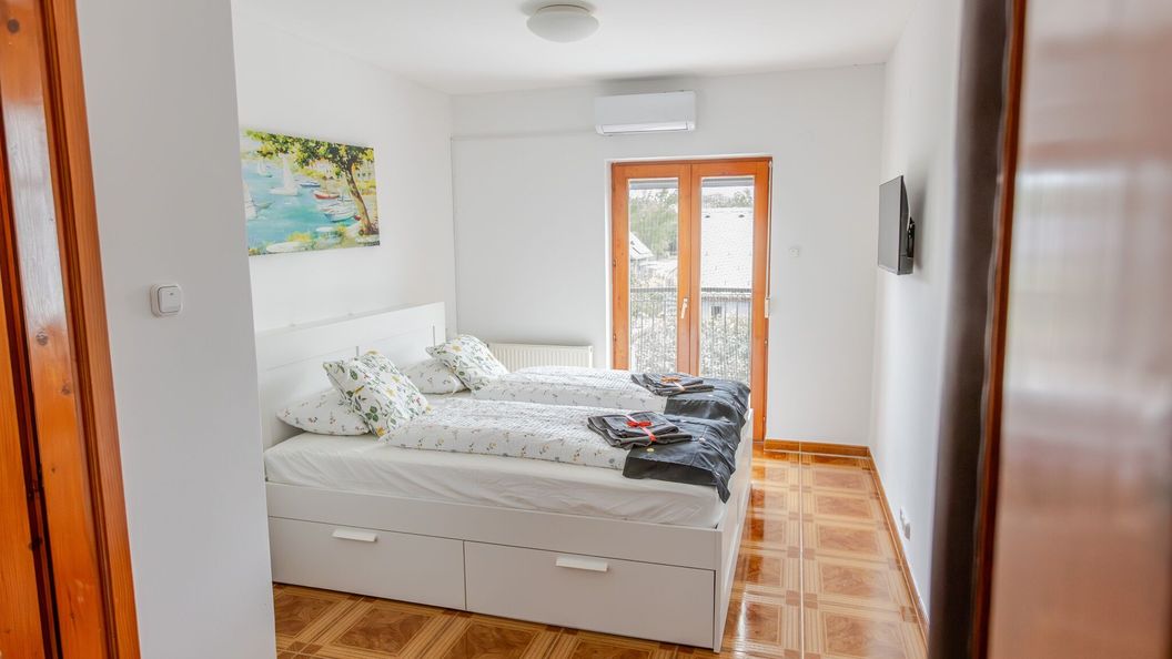 Golden Bridge Deluxe Home Balatonfüred (1)