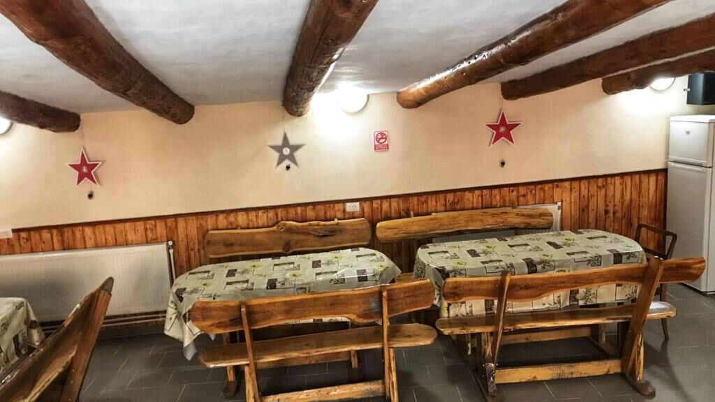 Pensiunea Simone Cârţişoara (1)