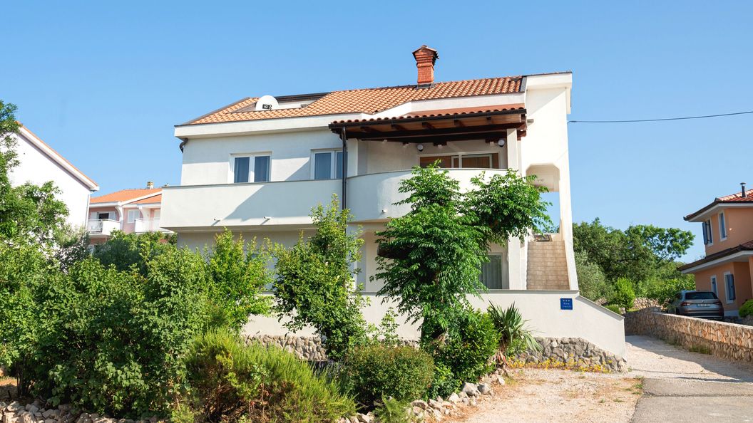 Apartments Kamenar Klimno (1)