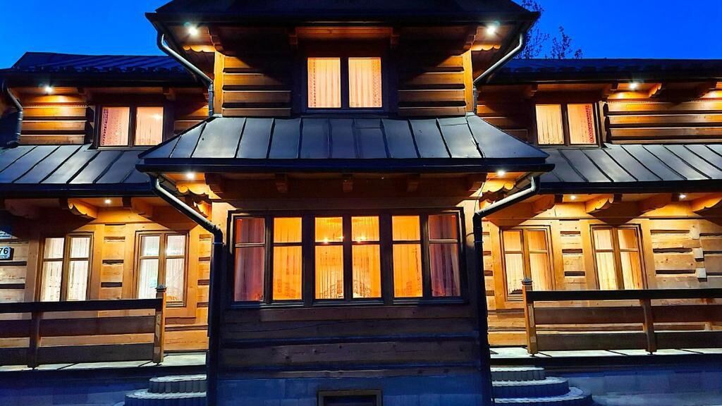 Chochołowskie Apartamenty-2 i Domki (1)