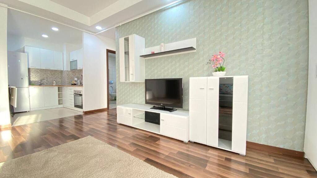 Green Deluxe Apartment Cosmopolis Ştefăneştii de Jos (1)