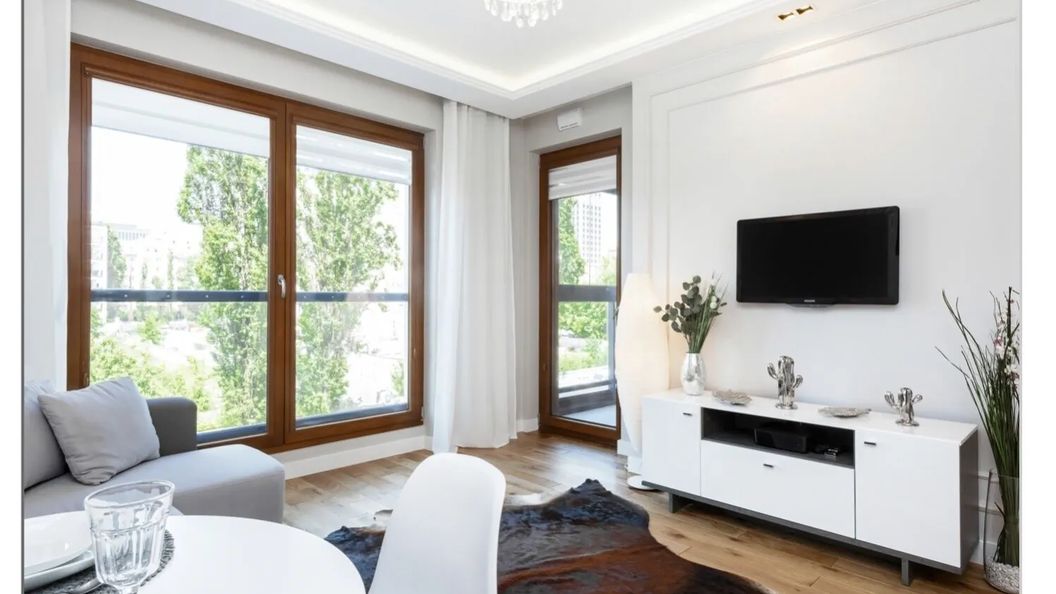 Golden Apartments Warsaw - Luxury Stay on Grzybowska 85#200 (1)