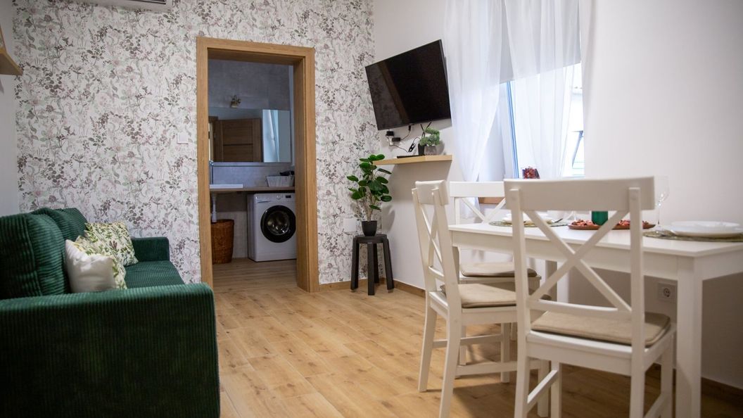 Holdudvar Közösségi Központ és Szálláshely Nádudvar (1)