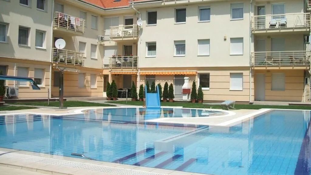 Luxory & Spa Apartman Hajdúszoboszló (1)
