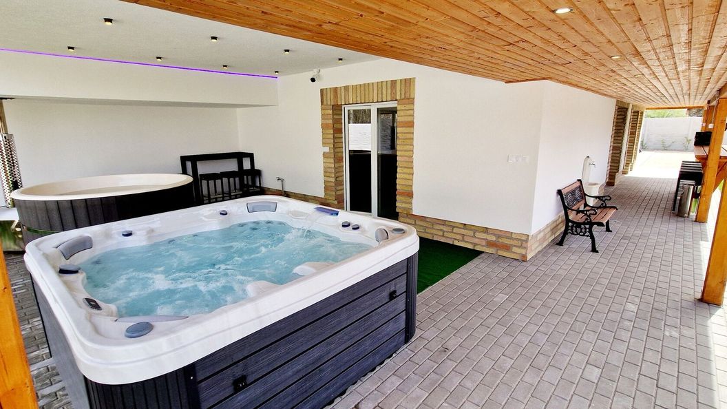 Tomika Vendégház & Wellness Csemő (1)