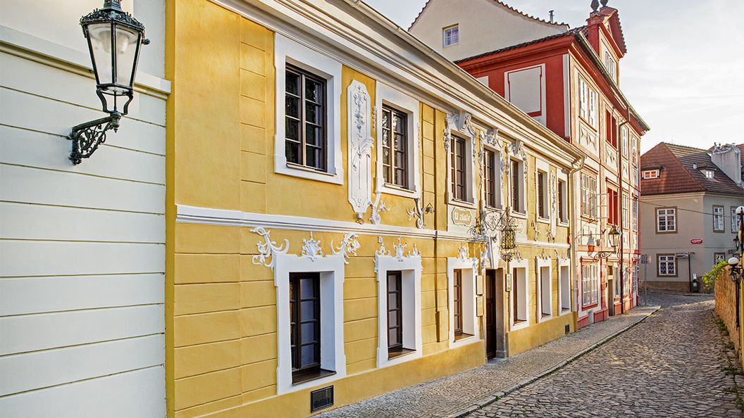 Spa Beerland Chateaux - At The Golden Pear (1)