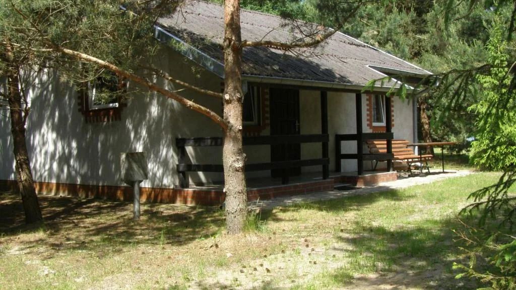 Domki Letniskowe Kobyłocha (1)