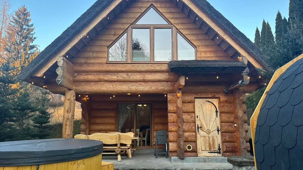 Willa z Balią 2 Międzybrodzie Żywieckie (1)