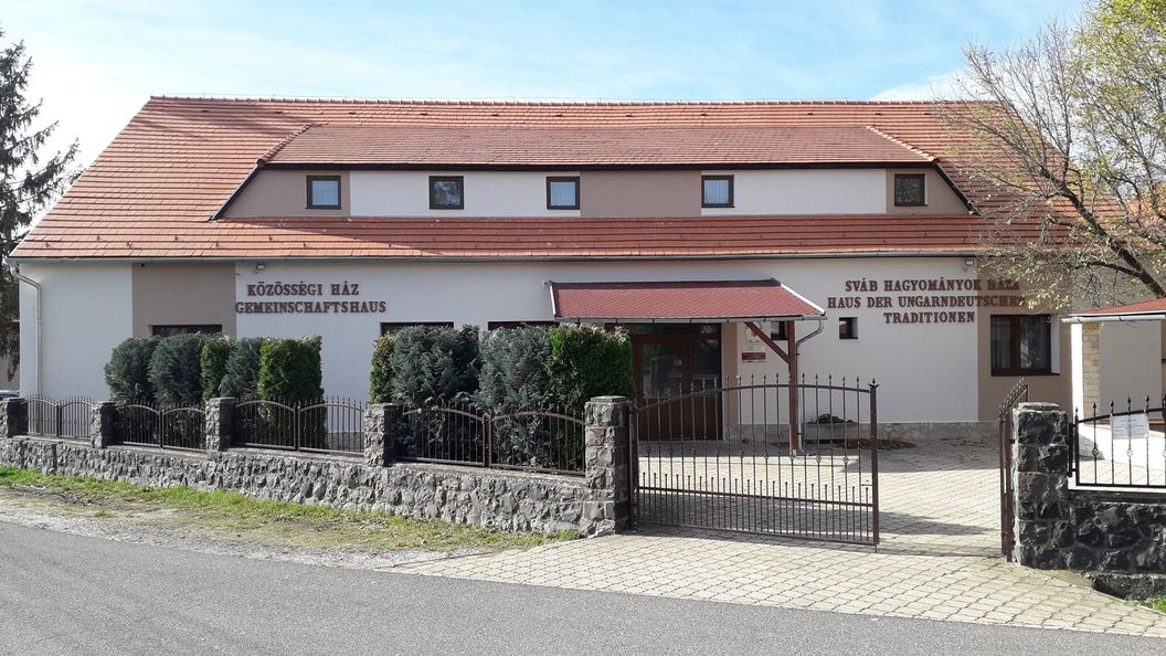 Tulipánfa Panzió Rátka (1)