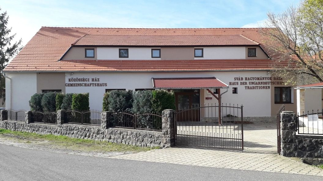 Tulipánfa Panzió Rátka (1)