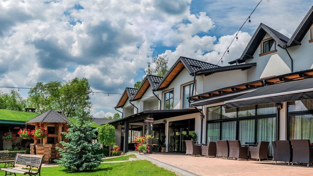 Pensiunea Somara Găinești (1)