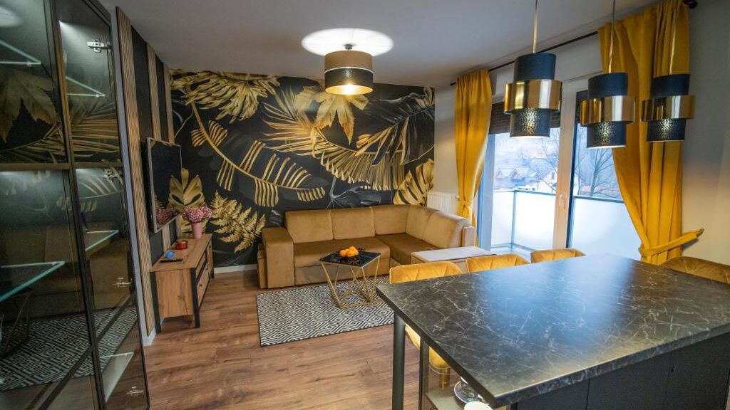 Apartament w Cieplicach Gold Jelenia Góra (1)