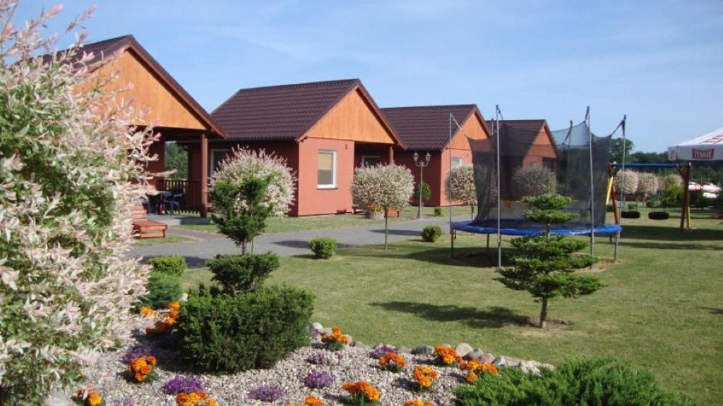 Domki Pod Kasztanem Dąbki (1)