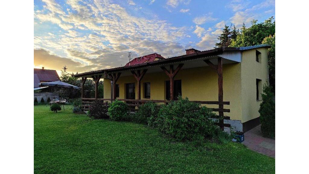 Leśny Zakątek domek nad zalewem Krasnobród (1)