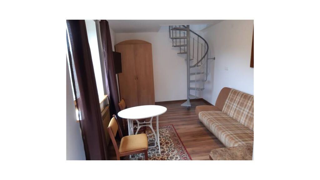 Chata z widokiem na Połoninę Wetlińską (1)