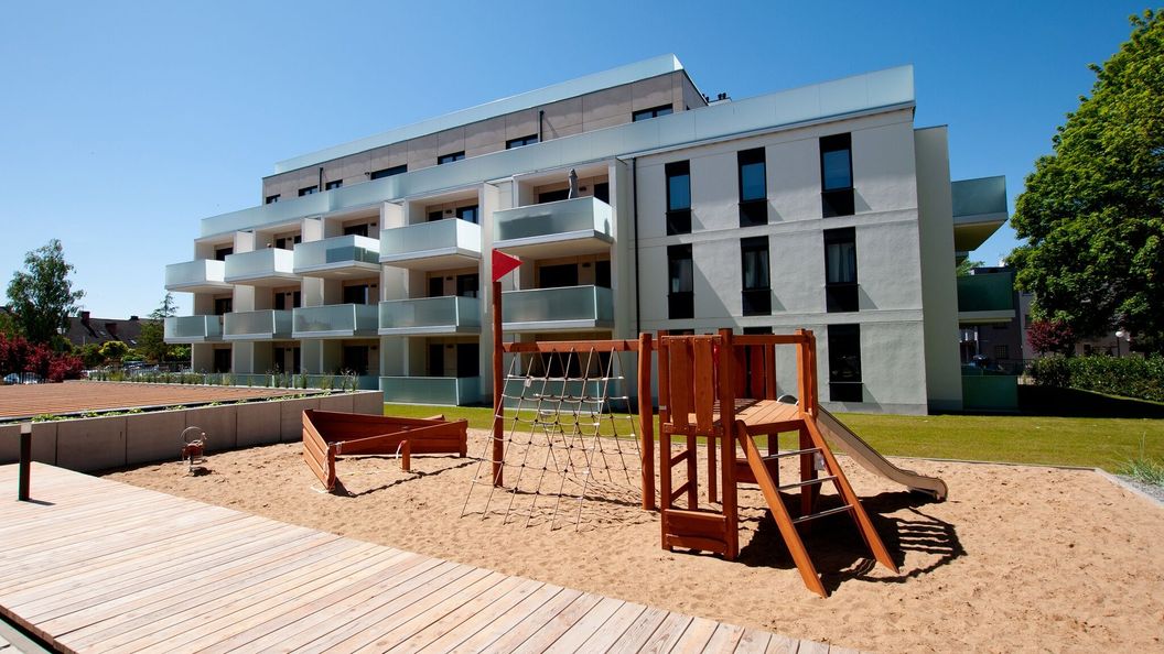 Apartament IKAR Rewal z własnym ogródkiem - przy plaży  (1)