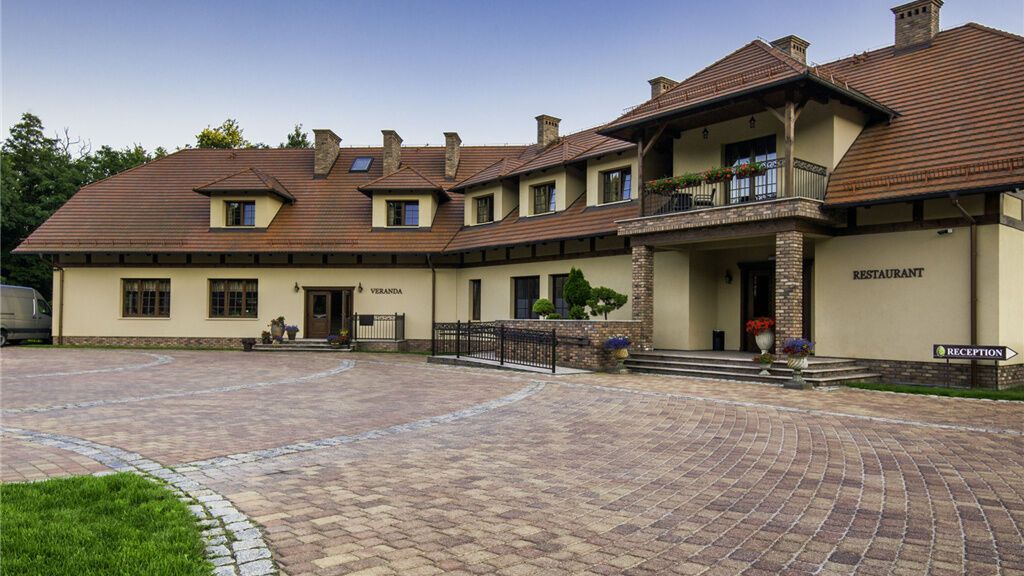 For Rest Hotel & Restaurant Zielona Góra (1)