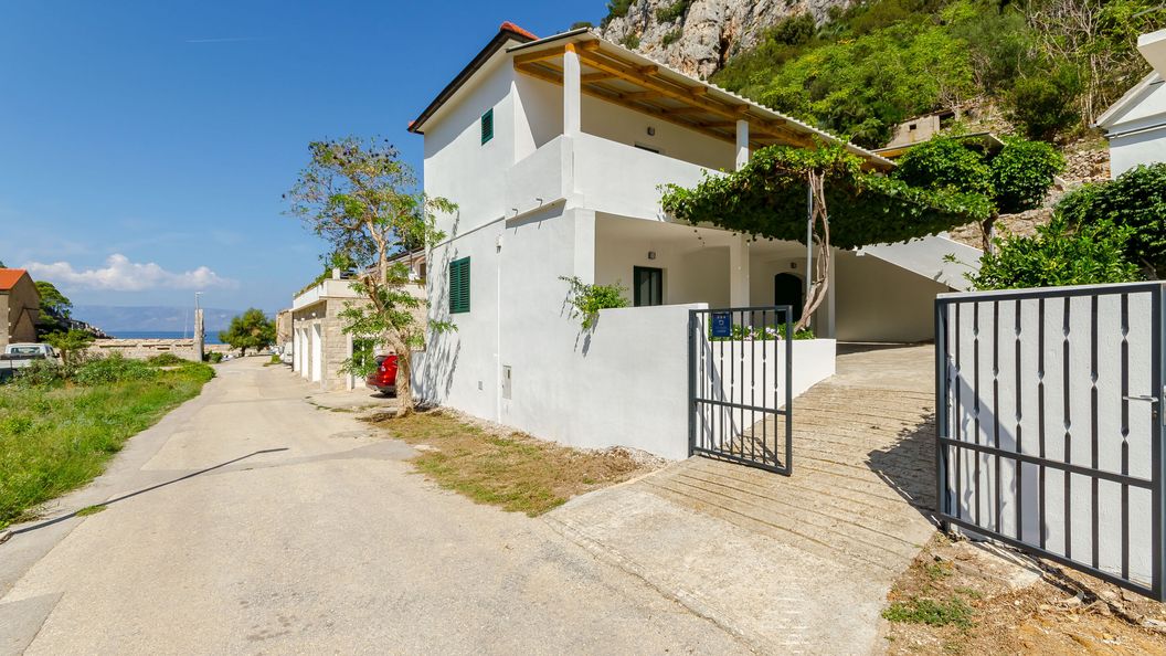 House Mateljan Zastrazisce (1)