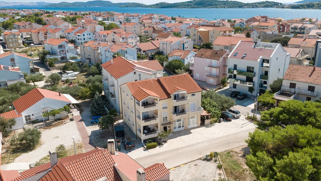 Apartmanok Parkolóhellyel Srima - Vodice, Vodice - 23593 Srima - Vodice (1)